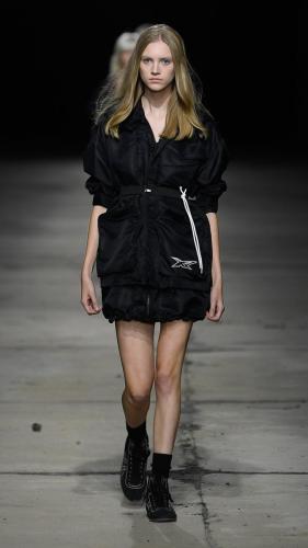 look0033
