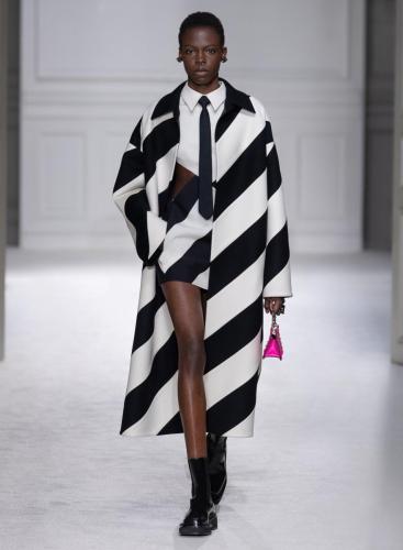 006 VALENTINO BLACK TIE PAP FW2324 