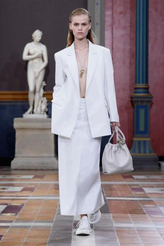 008 VALENTINO PAP SS24-2