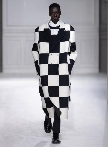 015 VALENTINO BLACK TIE PAP FW2324 