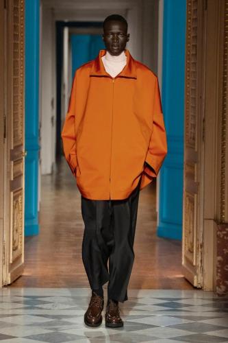 025 VALENTINO PAP MEN FW2425