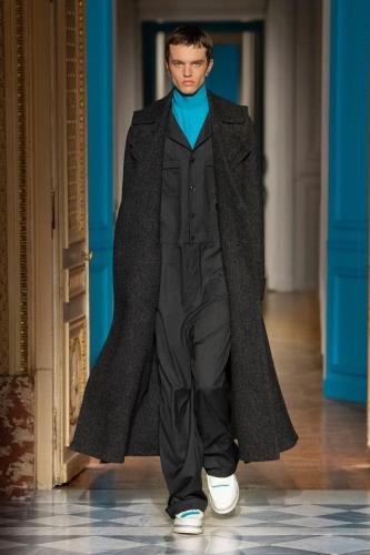 029 VALENTINO PAP MEN FW2425