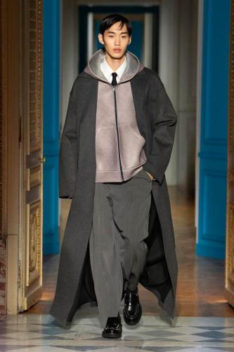 030 VALENTINO PAP MEN FW2425