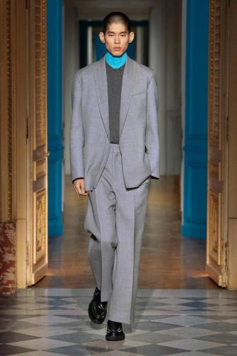 038 VALENTINO PAP MEN FW2425