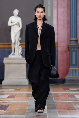 048 VALENTINO PAP SS24-2