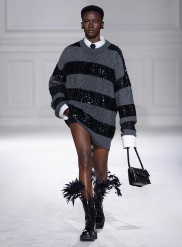 054 VALENTINO BLACK TIE PAP FW2324 