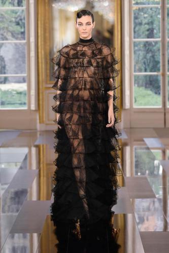 058 VALENTINO PAP FW2425