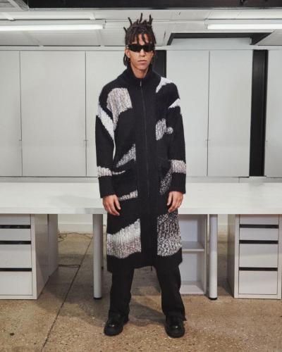 230222-KOCHE-AW23-LOOKBOOK Reto Schmid Look 24