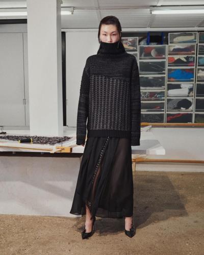 230222-KOCHE-AW23-LOOKBOOK Reto Schmid Look 25