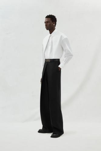 LOOK-03