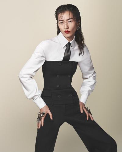 AMQ AW23 LUI-WEN 01 CLEAN INSTAPORTRAIT