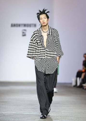 ANONYMOUTH 06