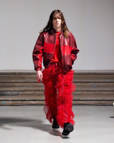 APO JEANNEFRIOT SHOW23 18012339