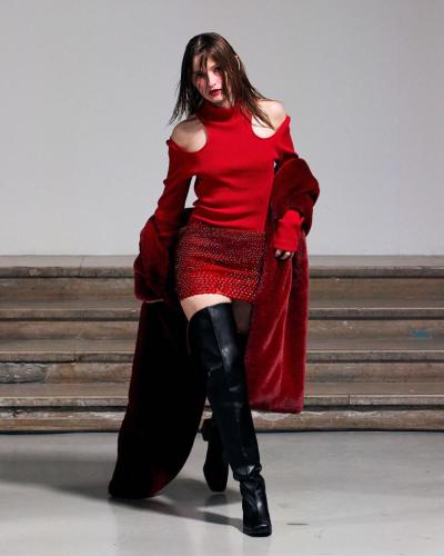 APO JEANNEFRIOT SHOW23 18012347