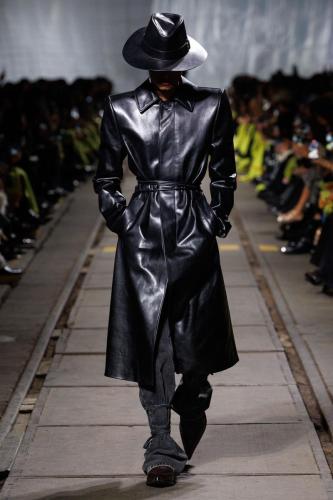 Alexander McQueen RTW AW24 Look 06