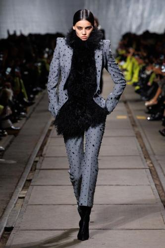 Alexander McQueen RTW AW24 Look 08