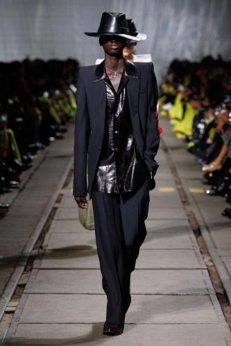 Alexander McQueen RTW AW24 Look 11