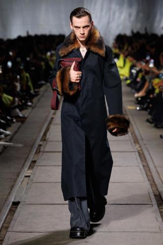 Alexander McQueen RTW AW24 Look 13