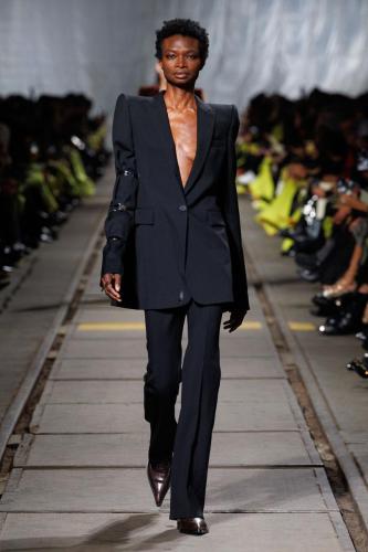 Alexander McQueen RTW AW24 Look 29