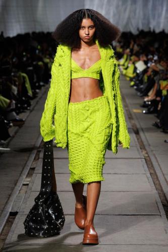 Alexander McQueen RTW AW24 Look 48