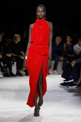 Alexander McQueen RTW SS24 16