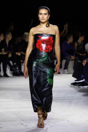 Alexander McQueen RTW SS24 19