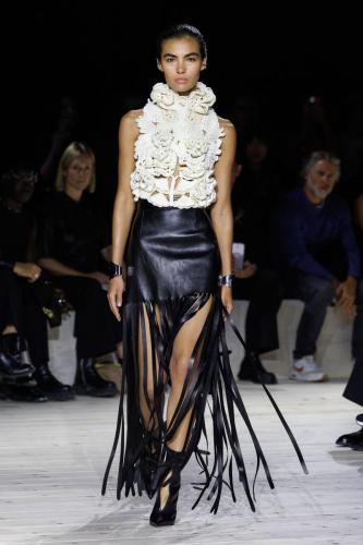 Alexander McQueen RTW SS24 22