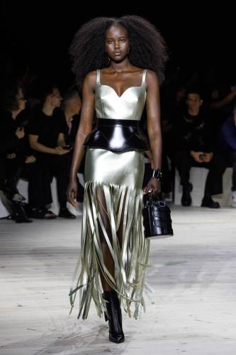 Alexander McQueen RTW SS24 24