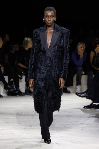 Alexander McQueen RTW SS24 32