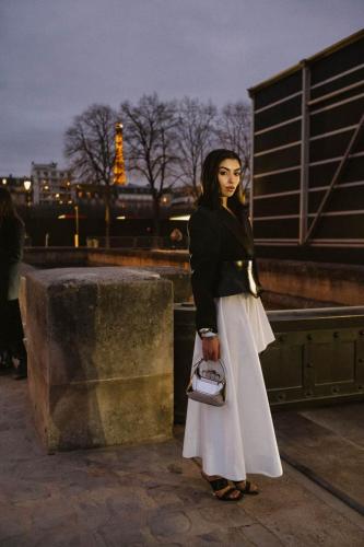 Ambika-Dhir-at-the-Alexander-McQueen-FW23-Show001