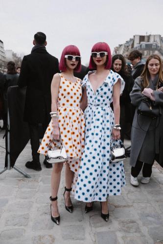 Ami-Suzuki-and-Aya-Suzuki-at-the-Alexander-McQueen-FW23-Show004