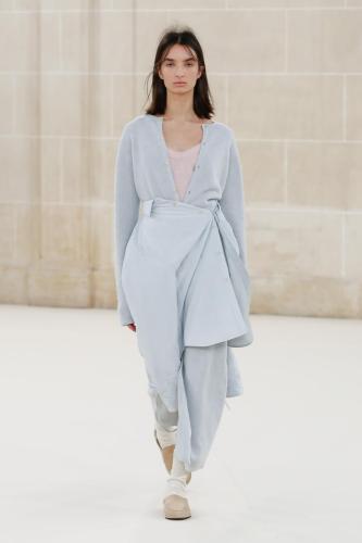 Auralee fw23 runway press look04
