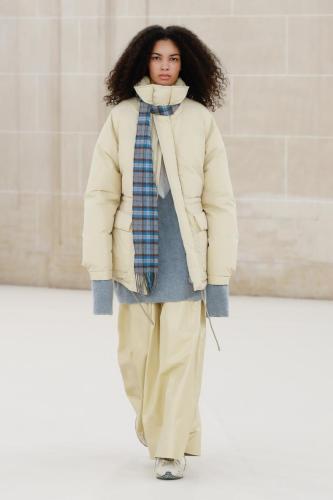 Auralee fw23 runway press look06