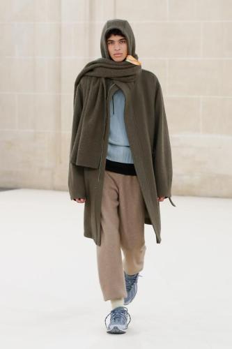 Auralee fw23 runway press look09