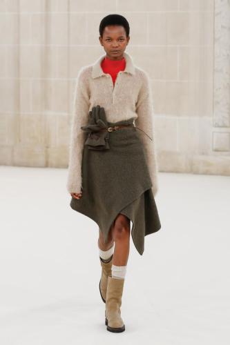 Auralee fw23 runway press look18