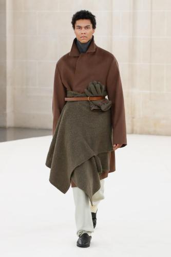 Auralee fw23 runway press look22
