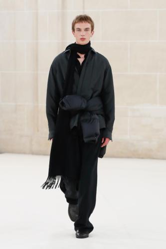 Auralee fw23 runway press look39