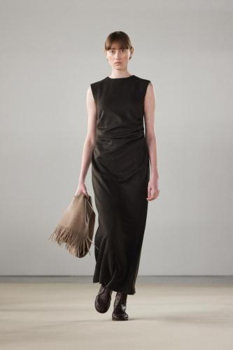Auralee fw24 runway press look 22