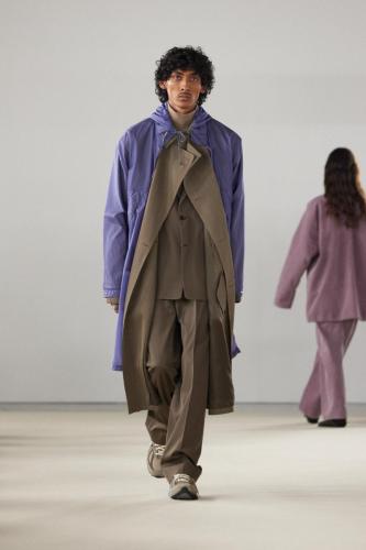 Auralee fw24 runway press look 33