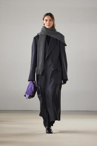 Auralee fw24 runway press look 38