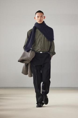 Auralee fw24 runway press look 39