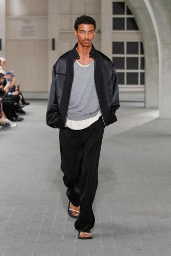 Auralee ss24 runway press look07