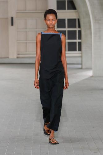 Auralee ss24 runway press look08