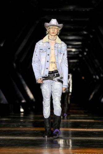 PHILIPP PLEIN ‘WINTER 23 FASHION SHOW