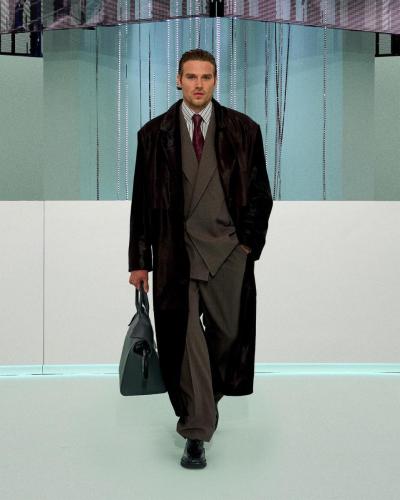 BOSS FW23 Fashion Show Runway Full Look Images-015  original