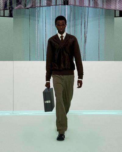 BOSS FW23 Fashion Show Runway Full Look Images-021  original