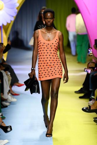 Benetton SS24 catwalk press look09