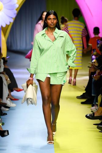 Benetton SS24 catwalk press look25