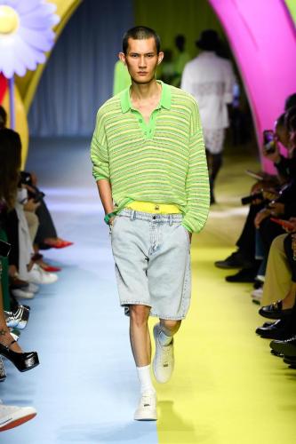 Benetton SS24 catwalk press look40