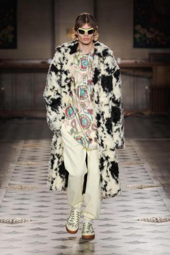 Bluemarble fw23 runway press look02